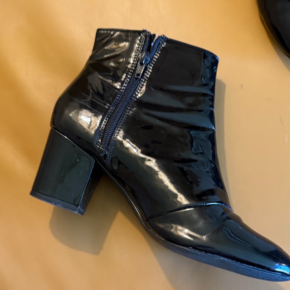Calvin Klein Shiny Black Ankle Booties - Picture 8 of 9